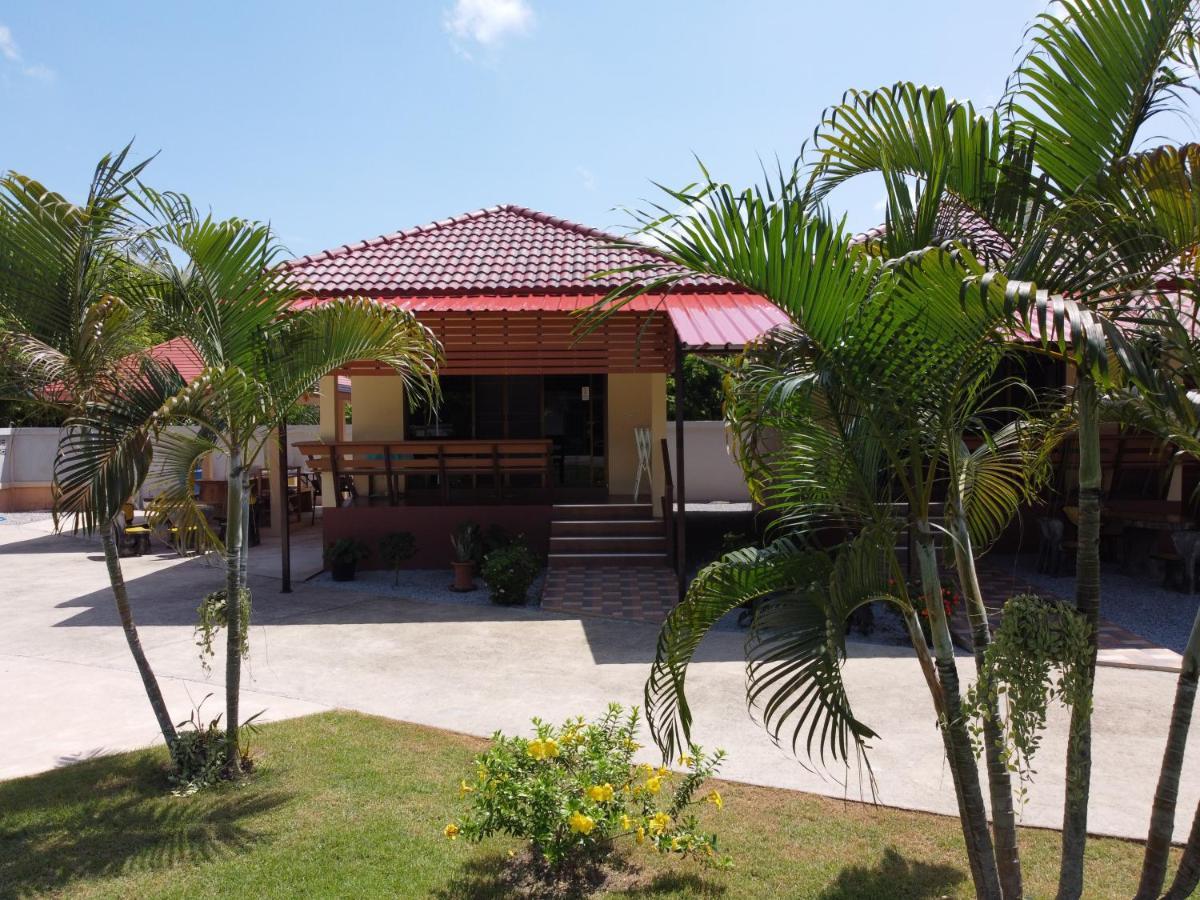 Naluemon Village Fh 1 Rayong Eksteriør billede